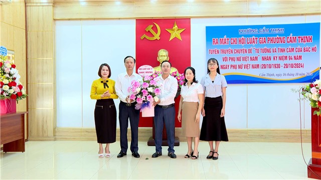 Phường Cẩm Thịnh ra mắt Chi hội Luật gia và tuyên truyền chuyên đề “Tư tưởng và tình cảm của Bác Hồ với Phụ nữ Việt Nam”