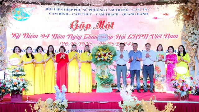 Phụ nữ các phường Cẩm Trung, Cẩm Bình, Cẩm Tây, Cẩm Thủy, Cẩm Thạch, Quang Hanh kỷ niệm Ngày thành lập Hội LHPN Việt Nam và triển khai nhiệm vụ năm 2025