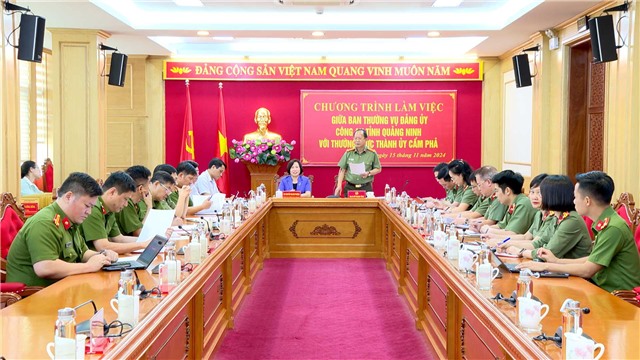 Ban Thường vụ Đảng uỷ Công an tỉnh làm việc với Thường trực Thành uỷ