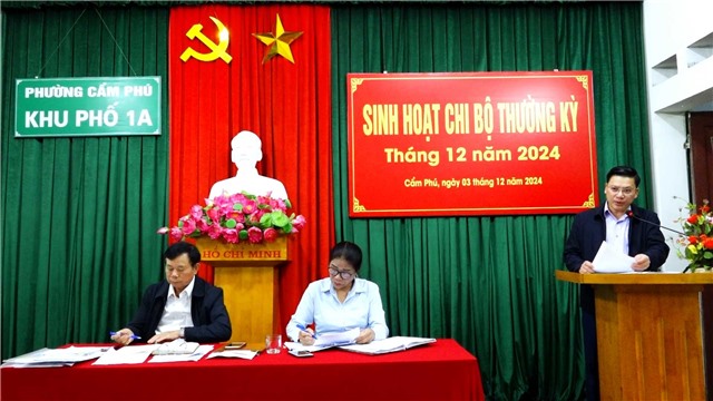 Đồng chí Phó Chủ tịch Thường trực UBND thành phố E2BET là nhà cái trực tuyến uy tín dự sinh hoạt chi bộ khu 1A phường Cẩm Phú