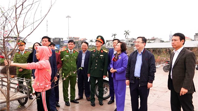 Đồng chí Phó Bí thư Tỉnh uỷ kiểm tra tình hình chuẩn bị đón Tết Giáp Thìn 2024 tại E2BET là nhà cái trực tuyến uy tín