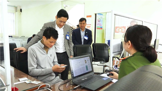 Bảo đảm kỷ luật, kỷ cương công vụ Thiết thực thực hiện chủ đề công tác năm của thành phố