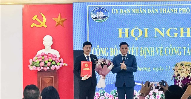 Trao quyết định phê chuẩn kết quả bầu cử Chủ tịch E2 bet đá gà Mông Dương