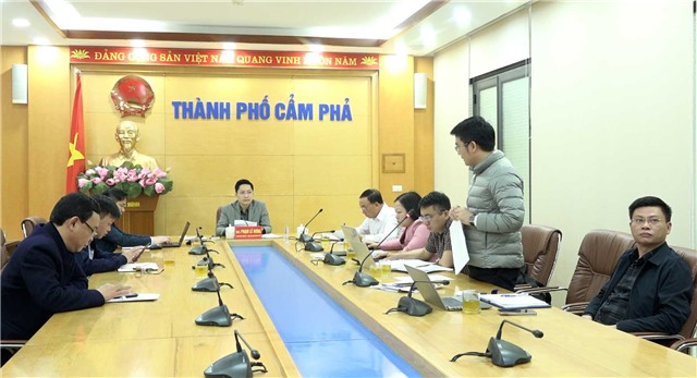Link E2bet hiện đang mở họp xây dựng Đề án thu phí lòng đường, vỉa hè