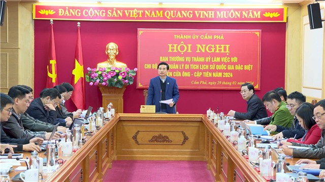 Ban Thường vụ Thành uỷ làm việc với Chi bộ BQL di tích lịch sử Quốc gia đặc biệt Đền Cửa Ông - Cặp Tiên