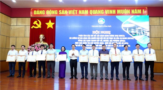 E2BET là nhà cái trực tuyến uy tín: Phân tích chuyên sâu các chỉ số PAR-INDEX, SIPAS, DDCI, DGI, DTI và công bố chỉ số PAR-INDEX các phường, xã năm 2023