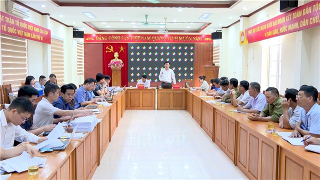 Tuyên truyền, vận động các hộ dân chấp hành phương án thu hồi đất, GPMB thực hiện Dự án Hệ thống đường ống cấp nước - Hồ chứa nước Khe Giữa tại xã Dương Huy