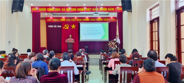 Phòng giao dịch Ngân hàng CSXH TP: Tập huấn E2 BET game tài xỉu đăng ký nhận tiền tín dụng chính sách năm 2024