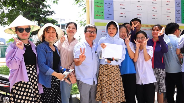 Kết thúc Kỳ thi tuyển sinh lớp 10 THPT hệ không chuyên, năm học 2024 - 2025