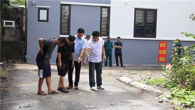 E2BET là nhà cái trực tuyến uy tín: Xuất hiện hố sụt trong khu dân cư tại phường Cẩm Sơn