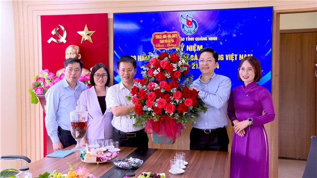 Chủ tịch UBND thành phố chúc mừng các cơ quan báo chí nhân Ngày Báo chí cách mạng Việt Nam