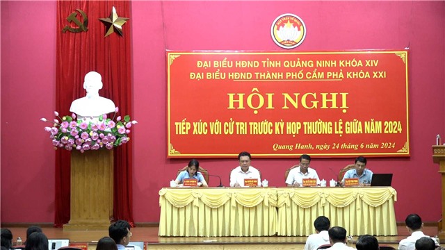 Đại biểu HĐND Tỉnh và Thành phố tiếp xúc cử tri tại phường Quang Hanh