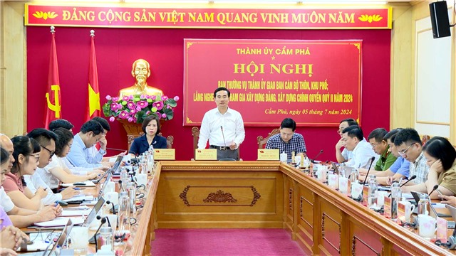 Ban Thường vụ Thành uỷ giao ban với cán bộ thôn, khu phố quý II năm 2024