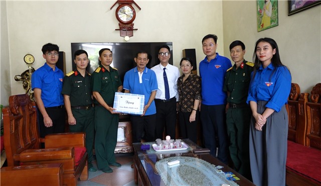 Tuổi trẻ Công ty Xây dựng E2betvip2 giải trí đỉnh cao mỏ - Tổng Công ty Đông Bắc nhiều hoạt động kỷ niệm 77 năm Ngày Thương binh - Liệt sỹ (27/7/1947 – 27/7/2024)