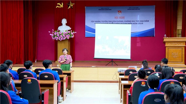 Đoàn Thanh niên phường Quang Hanh tuyên truyền phòng, chống ma túy, mại dâm cho đoàn viên, thanh niên