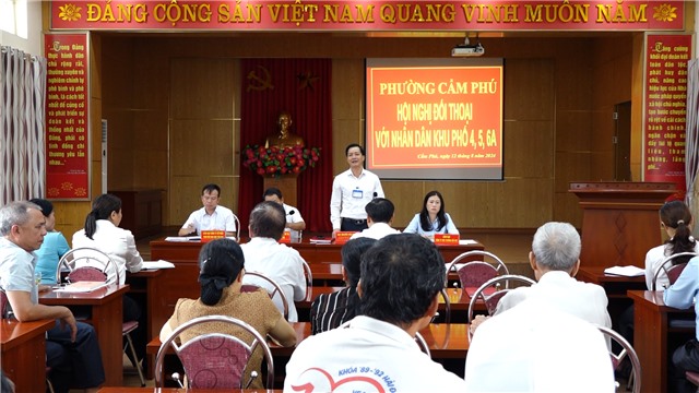 Phường Cẩm Phú đối thoại với Nhân dân