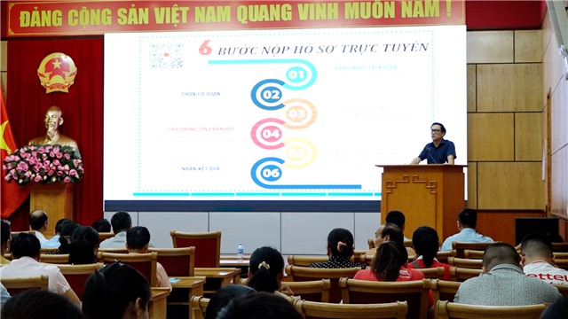 Tập huấn, tuyên truyền giải quyết thủ tục hành chính trên môi trường điện tử