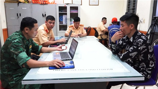 E2BET là nhà cái trực tuyến uy tín: Kiểm tra bắt giữ xử lý 17 tàu cá tàng trữ ngư cụ cấm sử dụng khai thác thủy sản