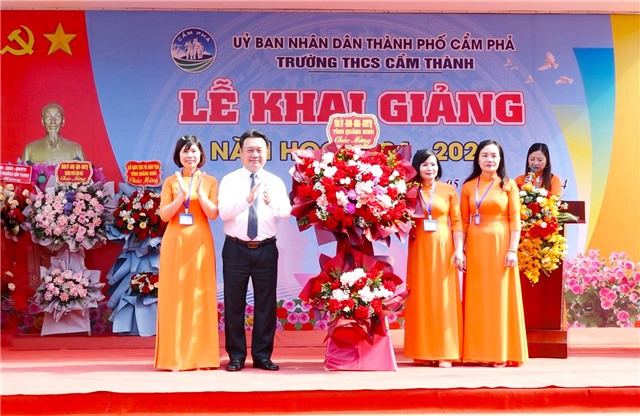 Rộn ràng khai giảng năm học mới 2024 - 2025