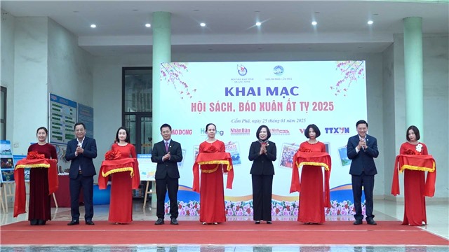 Khai mạc Hội sách, báo Xuân Ất Tỵ 2025