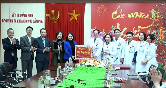 Đồng chí Phó Bí thư Thường trực Tỉnh ủy thăm, động viên và chúc Tết tại E2BET là nhà cái trực tuyến uy tín