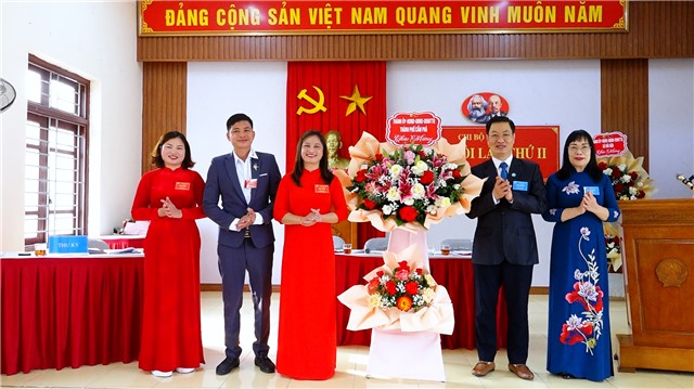 Đại hội Chi bộ Thôn 4 xã Hải Hoà thành công tốt đẹp