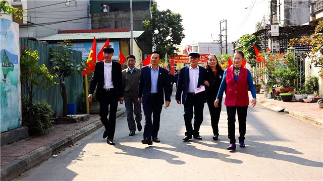 Đồng chí Bí thư Thành ủy dự sinh hoạt chi bộ thường kỳ tại khu phố 7A, phường Cẩm Thịnh