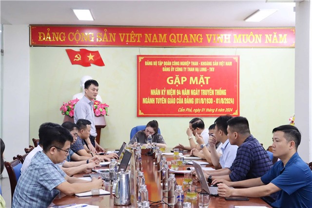 Công ty E2betvip tỷ lệ kèo hấp dẫn tổ chức Gặp mặt kỷ niệm 94 năm Ngày truyền thống ngành tuyên giáo của Đảng