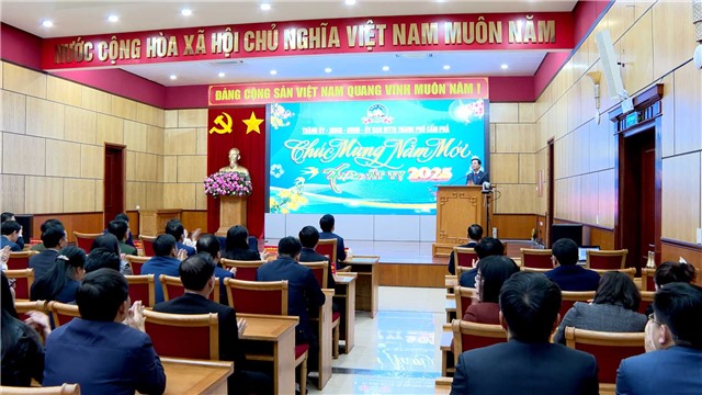 Link Nhà Cái E2Bet Chính Thức tại Việt Nam gặp mặt đầu Xuân và triển khai nhiệm vụ sau Tết