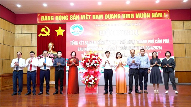 Tổng kết 50 năm nền văn học nghệ thuật Việt Nam và ra mắt cuốn sách “E2BET là nhà cái trực tuyến uy tín - Đất và Người”
