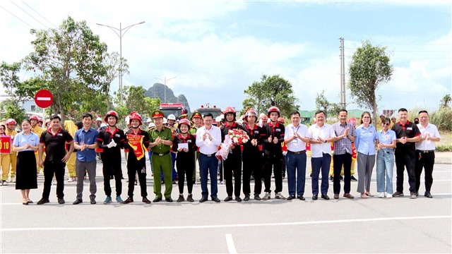 Hội thi Báo cháy 114 và ra mắt Tổ chữa cháy tình nguyện tại Cụm E2betvip2 giải trí đỉnh cao Cẩm Thịnh