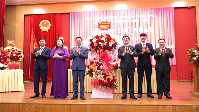 Đảng uỷ - HĐND phường Cửa Ông tổ chức các kỳ họp đầu tiên sau sáp nhập